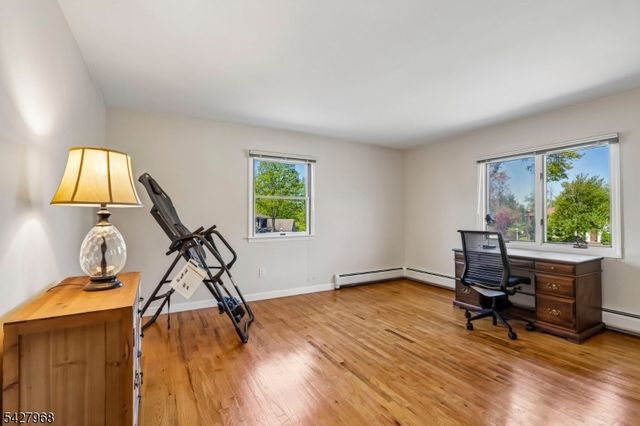 3 Welsh Dr, Florham Park Boro, NJ 07932