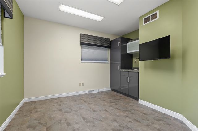 4672 Beckley Road, Battle Creek, MI 49015