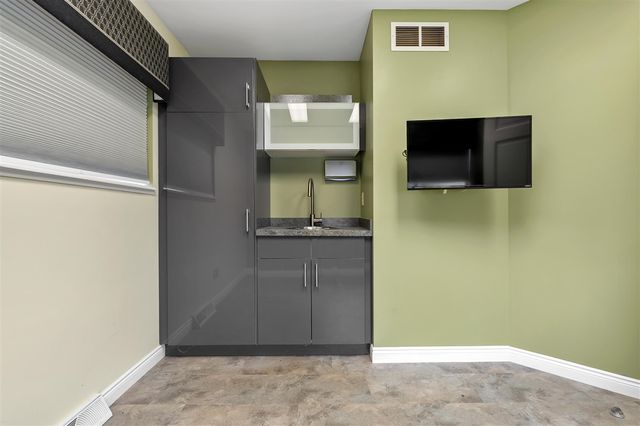 4672 Beckley Road, Battle Creek, MI 49015