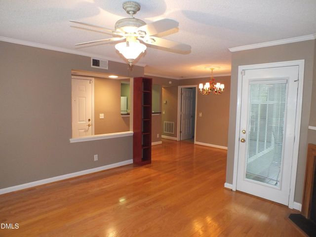 1211 Westview Lane 203, Raleigh, NC 27605