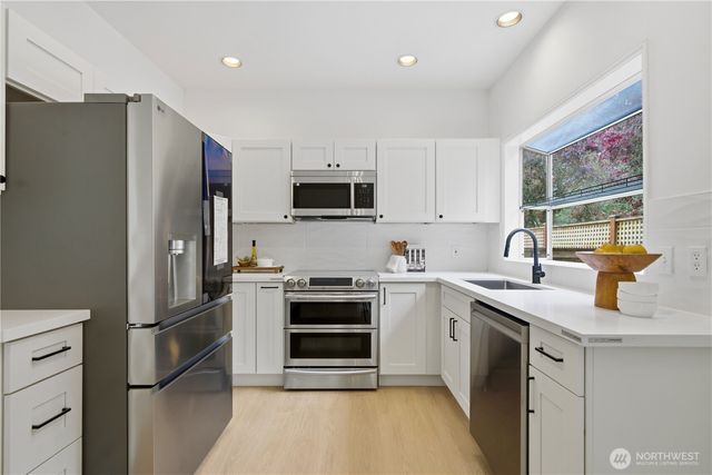 12743 102nd Avenue NE, Kirkland, WA 98034