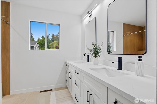 12743 102nd Avenue NE, Kirkland, WA 98034