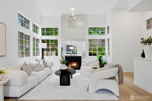 12743 102nd Avenue NE, Kirkland, WA 98034
