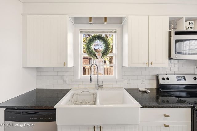 4205 Alton Rd, Louisville, KY 40207