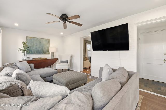 4205 Alton Rd, Louisville, KY 40207