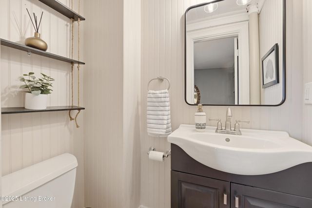 4205 Alton Rd, Louisville, KY 40207