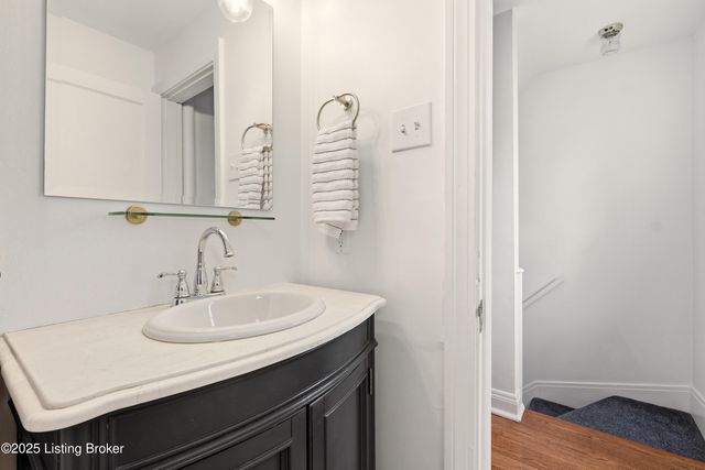 4205 Alton Rd, Louisville, KY 40207