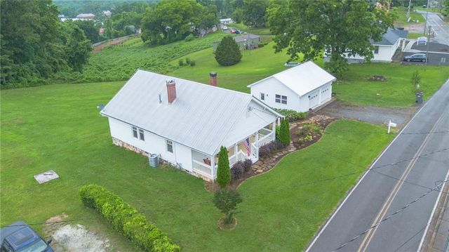 1815 Pickens Street, Ball Ground, GA 30107