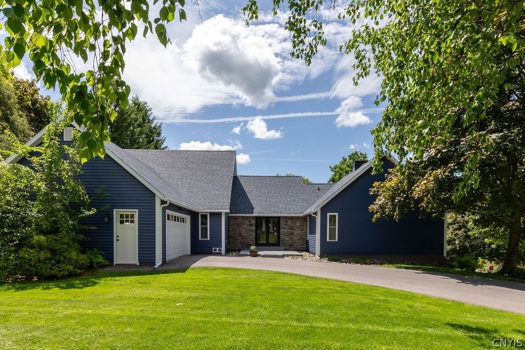 8220 Penstock, Manlius, NY 13104