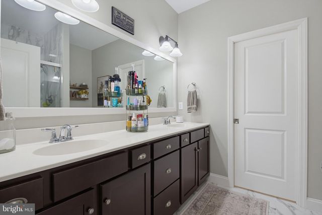 347 ENGLISH IVY DR, Lititz, PA 17543