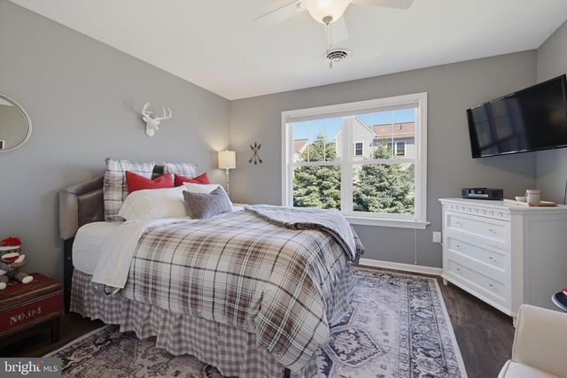 347 ENGLISH IVY DR, Lititz, PA 17543