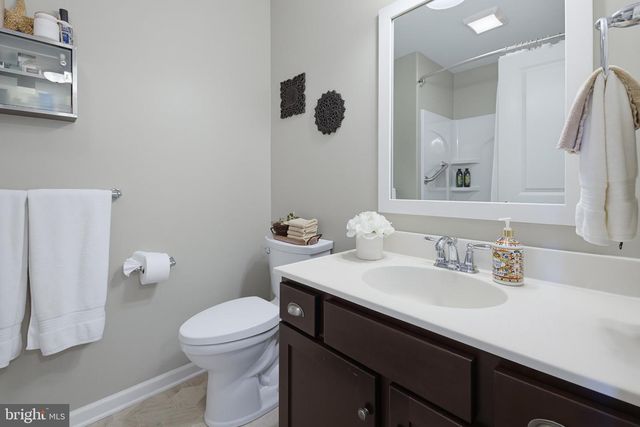 347 ENGLISH IVY DR, Lititz, PA 17543