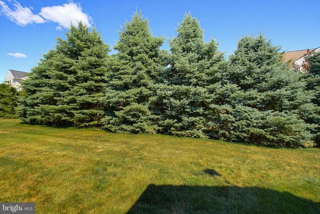 347 ENGLISH IVY DR, Lititz, PA 17543
