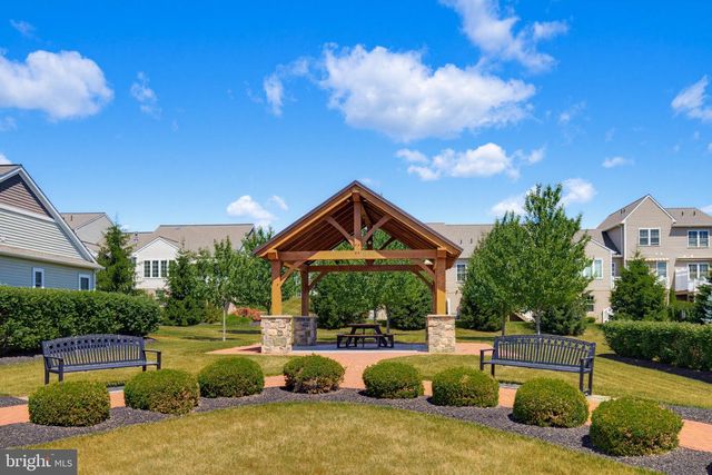 347 ENGLISH IVY DR, Lititz, PA 17543