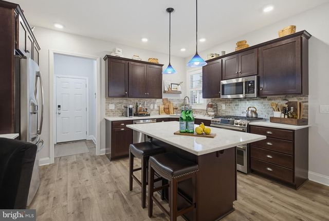 347 ENGLISH IVY DR, Lititz, PA 17543