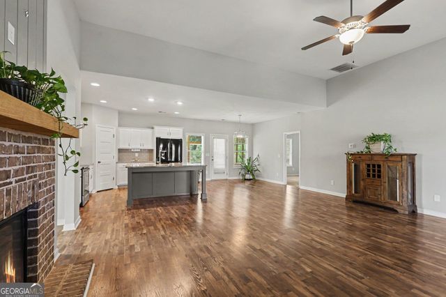 119 Springwood Drive, Carrollton, GA 30117
