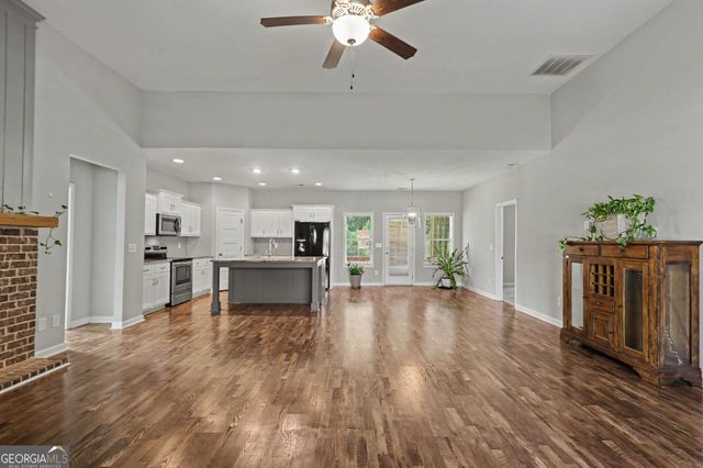 119 Springwood Drive, Carrollton, GA 30117