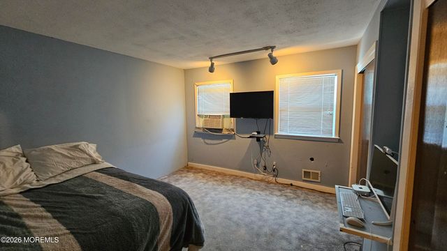 133 Yale Drive, Lakewood, NJ 08701