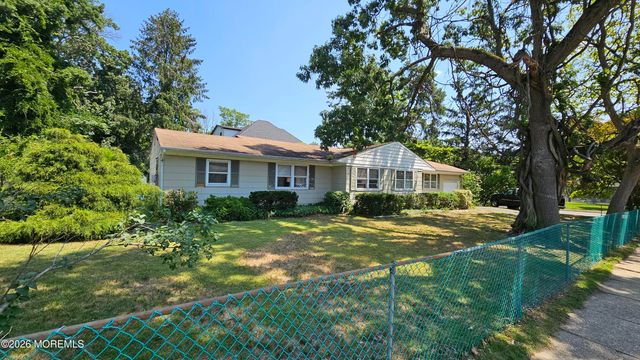 133 Yale Drive, Lakewood, NJ 08701