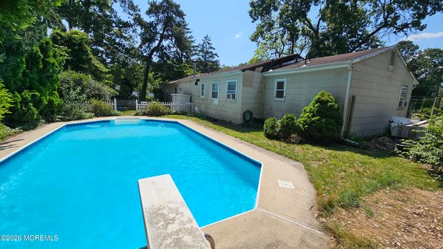 133 Yale Drive, Lakewood, NJ 08701