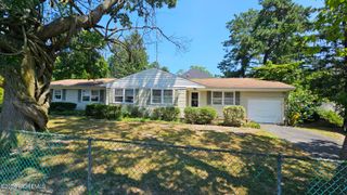 133 Yale Drive, Lakewood, NJ 08701