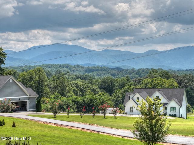 93 Whisperwood Trail, Blairsville, GA 30512