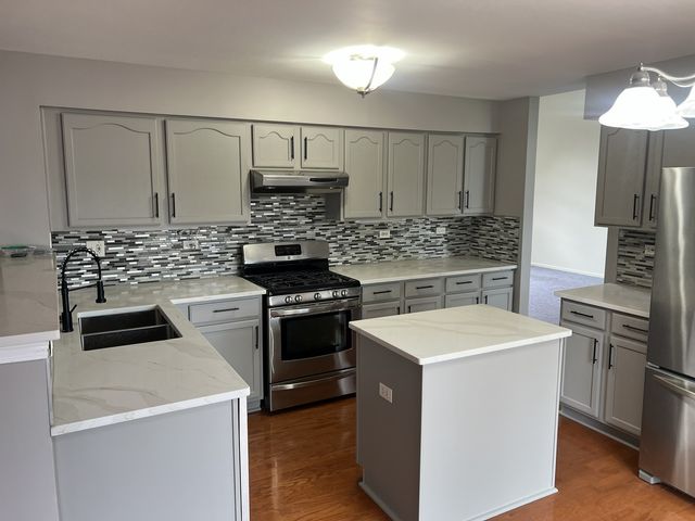 437 S Orchard Drive, Bolingbrook, IL 60440