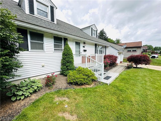60 S Cleveland Avenue, Niles, OH 44446