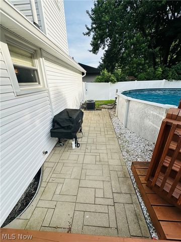 60 S Cleveland Avenue, Niles, OH 44446