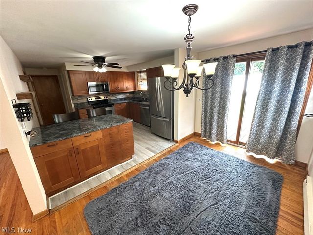 60 S Cleveland Avenue, Niles, OH 44446