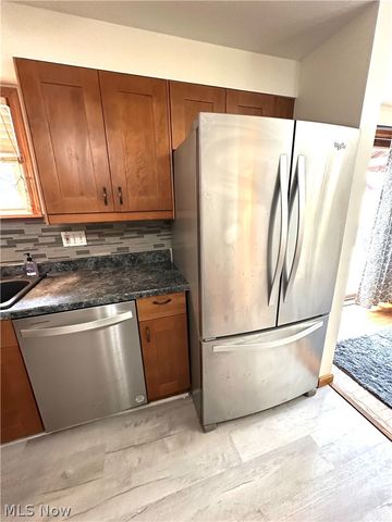 60 S Cleveland Avenue, Niles, OH 44446