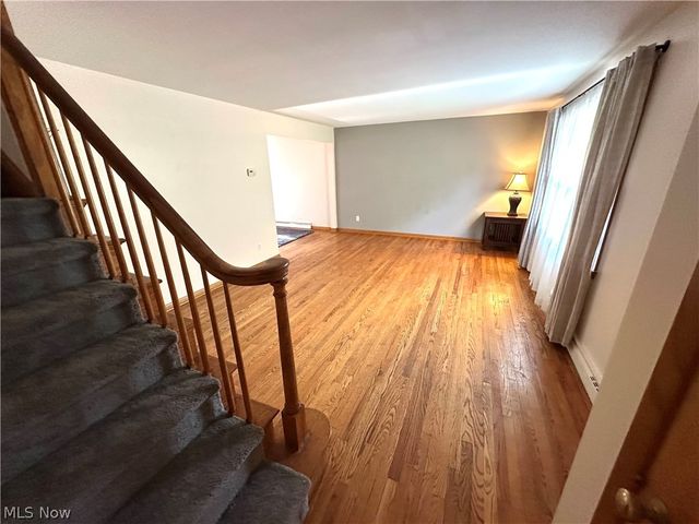 60 S Cleveland Avenue, Niles, OH 44446