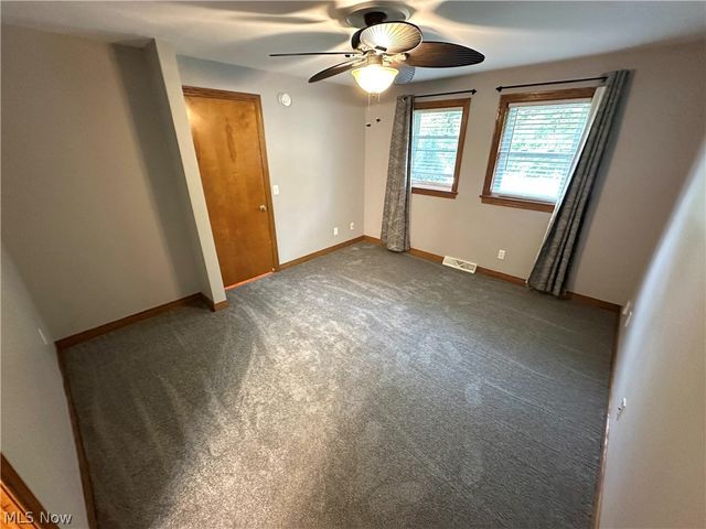 60 S Cleveland Avenue, Niles, OH 44446