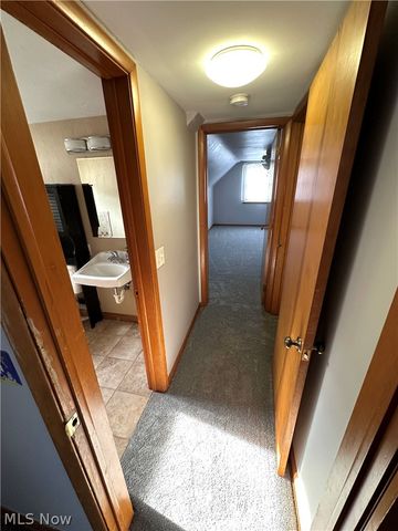 60 S Cleveland Avenue, Niles, OH 44446