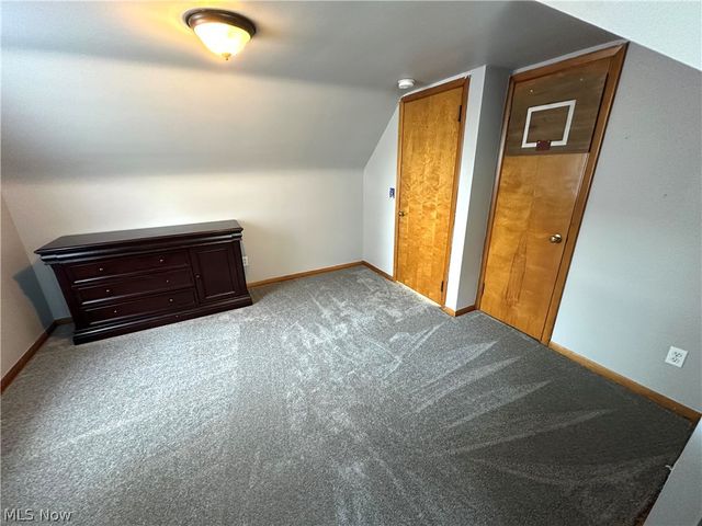 60 S Cleveland Avenue, Niles, OH 44446