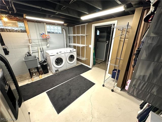 60 S Cleveland Avenue, Niles, OH 44446