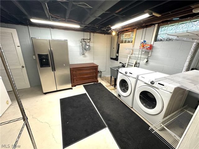 60 S Cleveland Avenue, Niles, OH 44446