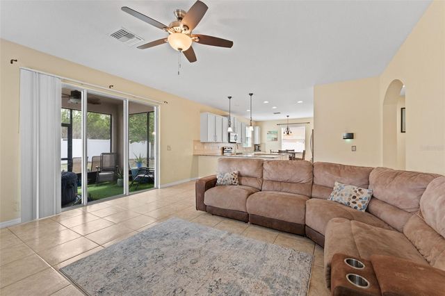 11620 WARREN OAKS PL, Riverview, FL 33578