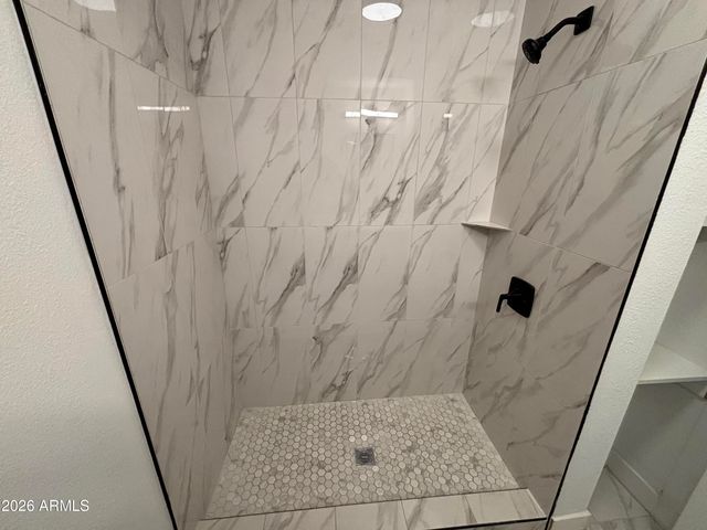 1044 E WHITTON Avenue, Phoenix, AZ 85014