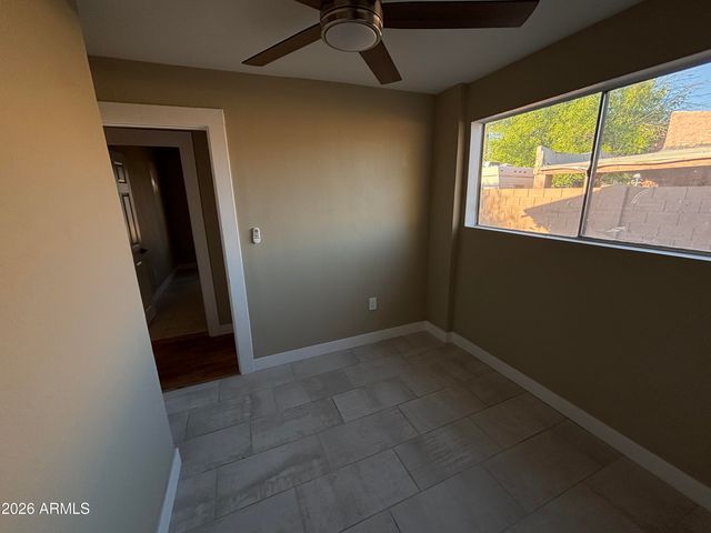 1044 E WHITTON Avenue, Phoenix, AZ 85014