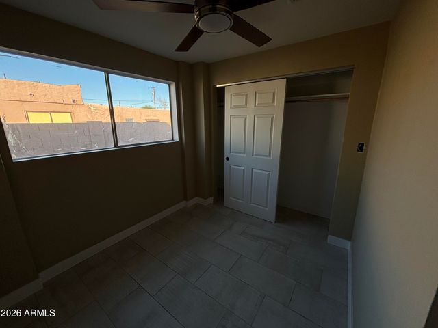 1044 E WHITTON Avenue, Phoenix, AZ 85014