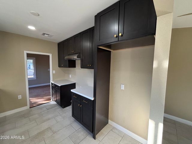 1044 E WHITTON Avenue, Phoenix, AZ 85014