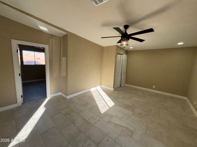 1044 E WHITTON Avenue, Phoenix, AZ 85014