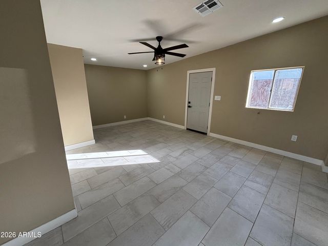 1044 E WHITTON Avenue, Phoenix, AZ 85014