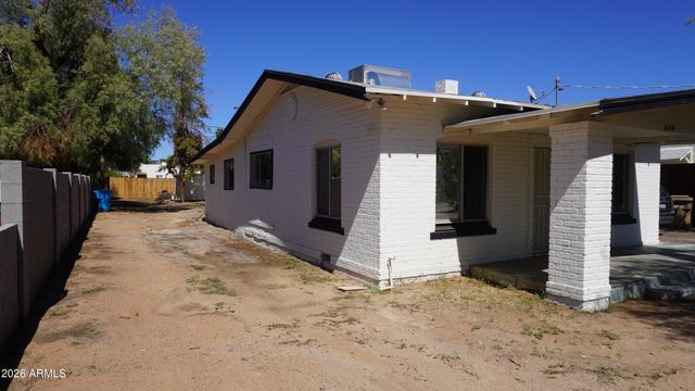 1044 E WHITTON Avenue, Phoenix, AZ 85014