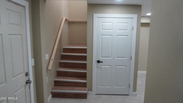 1044 E WHITTON Avenue, Phoenix, AZ 85014