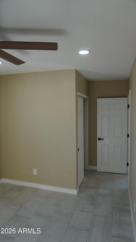 1044 E WHITTON Avenue, Phoenix, AZ 85014