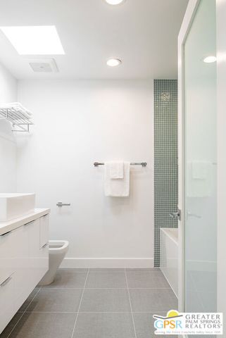 717 N ORLANDO Avenue 07, Los Angeles, CA 90069