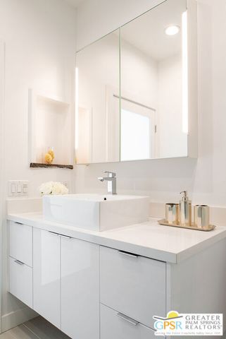 717 N ORLANDO Avenue 07, Los Angeles, CA 90069