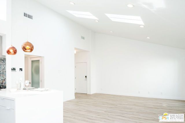 717 N ORLANDO Avenue 07, Los Angeles, CA 90069